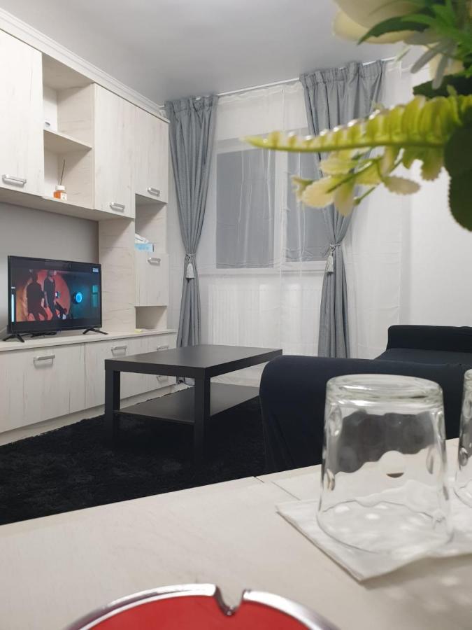Lucky Apartment Pitesti Ngoại thất bức ảnh