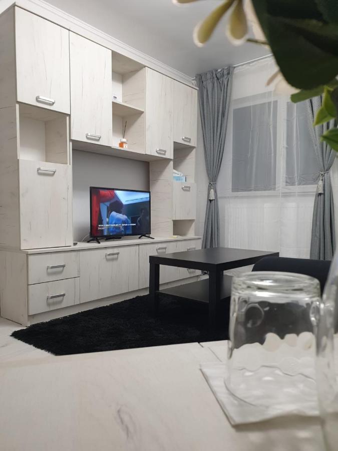 Lucky Apartment Pitesti Ngoại thất bức ảnh