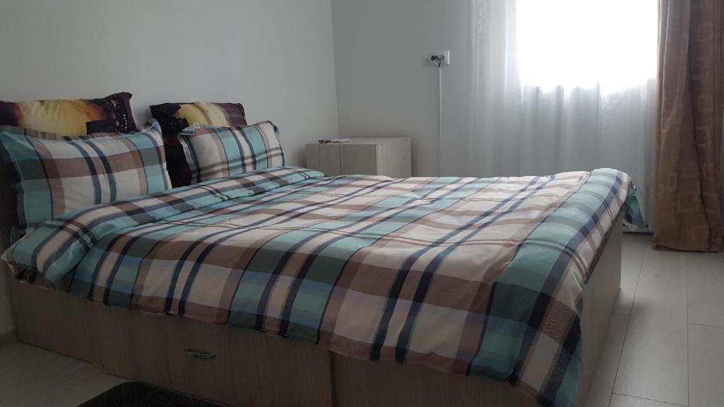 Lucky Apartment Pitesti Ngoại thất bức ảnh
